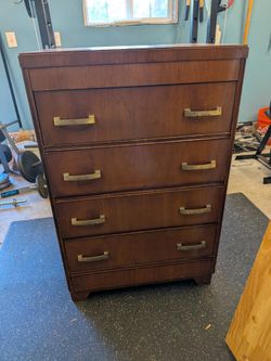 Vintage Style 5 Drawer Dresser