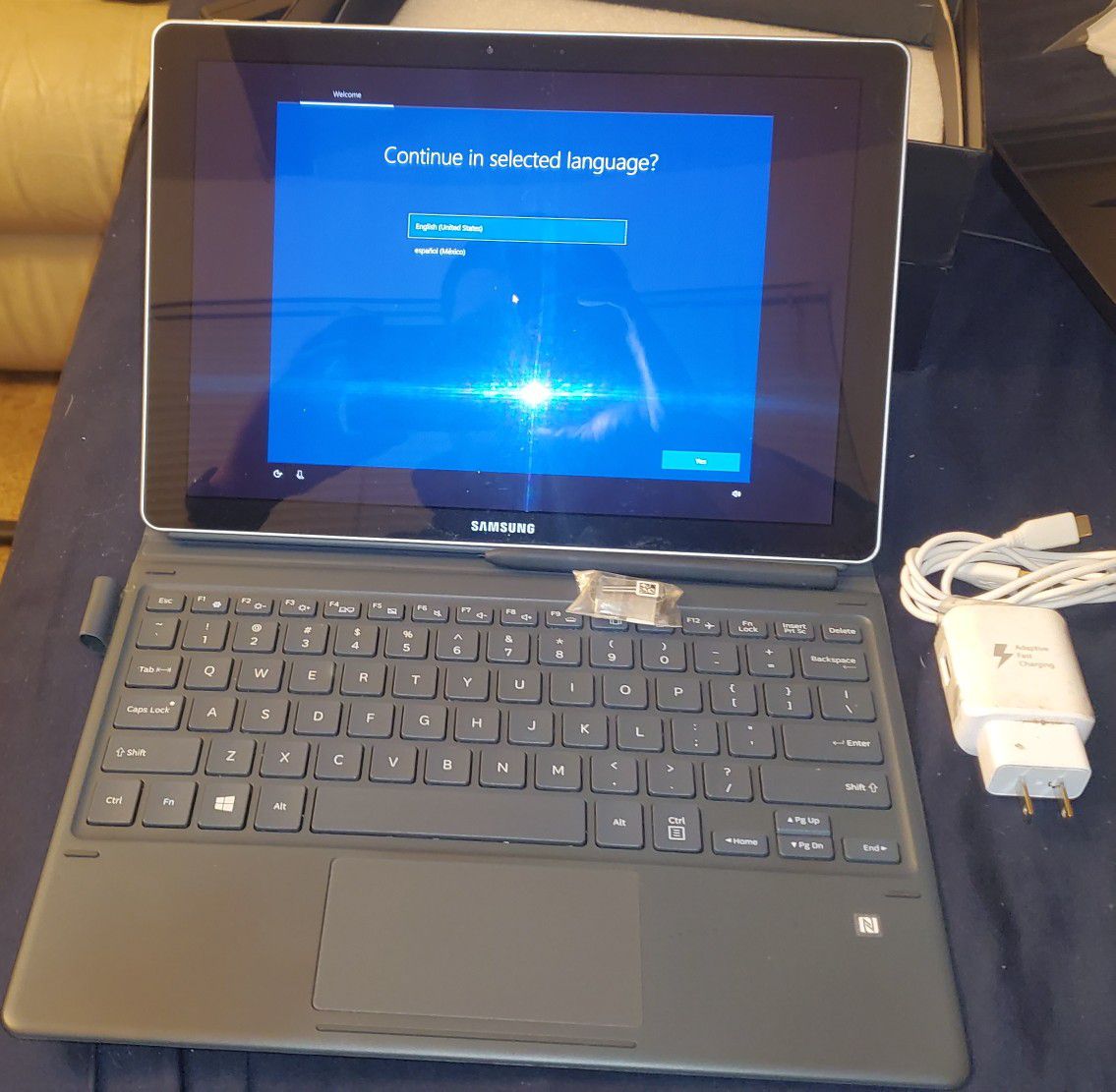 Samsung Galaxy book 12 verizon, 2 in one pc tablet. WIFI AND 4G LTE