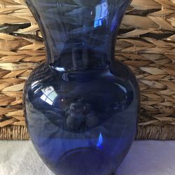 VTG Colbolt Blue Glass Flared VASE 🏺