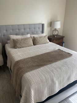 Queen Bed