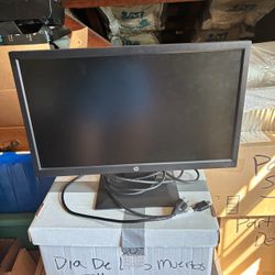 HP Flat Screen Computer Monitor