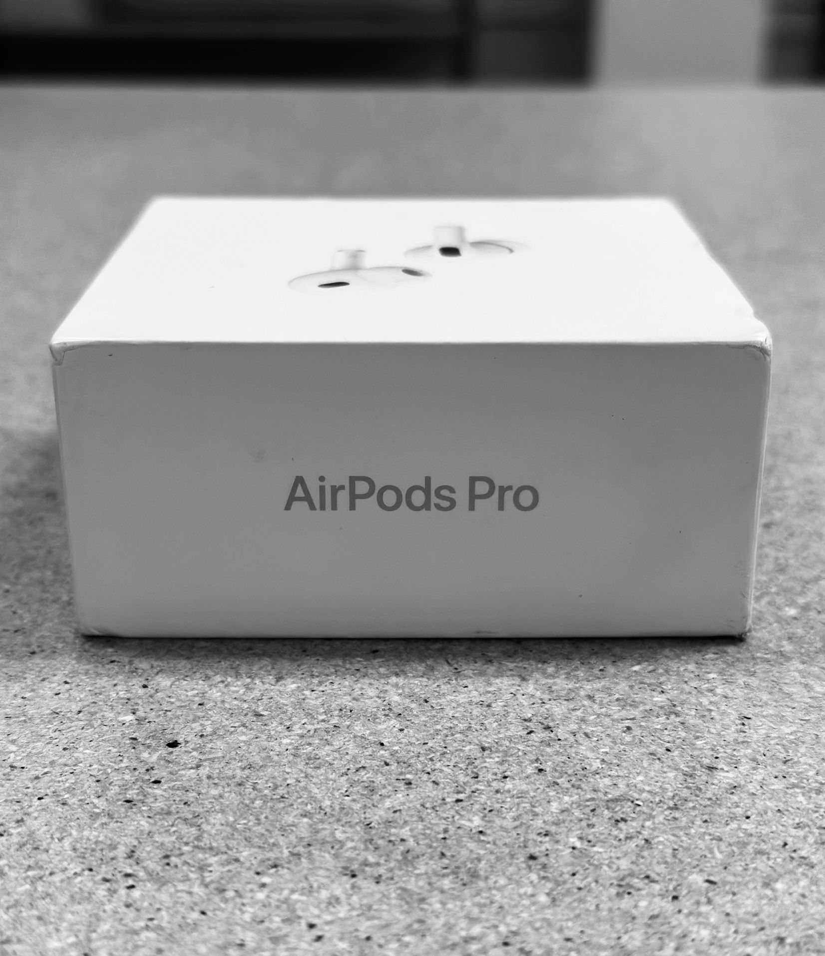 Apple AirPods Pro (2nd generation) with MagSafe Charging Case (USB-C) (Renewed)