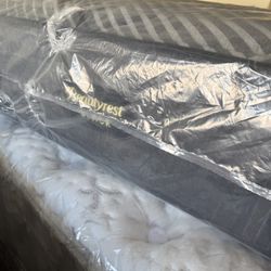 King Size Eastern Euro Beautyrest Black Series 1 Extra Firm Memory Foam Cooling World Class Purple Tempurpedic Saatva Avocado Stearns & Foster Casper