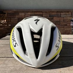 Specialized Evade (medium)