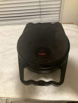 Vintage Salton Heart Shape Waffle Iron