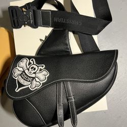 LIMITED  DIOR SHAWN STUSSY SADDLE BAG “AUTHENTIC “
