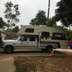 1992 Fleet wood Caribou Cab Over Camper 