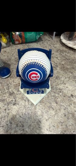 2006 Rawlings Chicago Cubs collectible baseball and stadium seat display