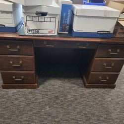 Office  Furniture For Free