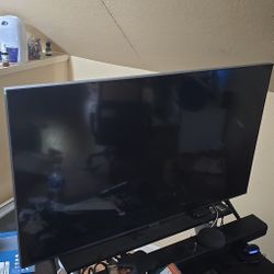 43 inch Samsung UHD 7 Series TU7000 