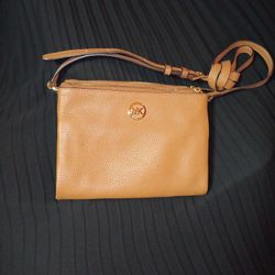 AUTHENTIC "Michael Kors" Bag Crossbody Carmel Color
