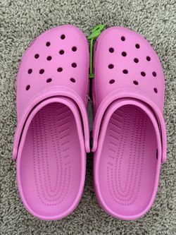 NWT - Classic Crocs Pink M10/W12