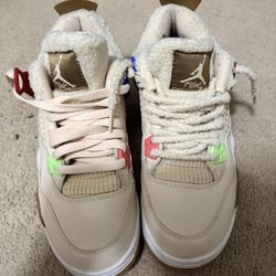 Where the wild things are Jordan size 7y 