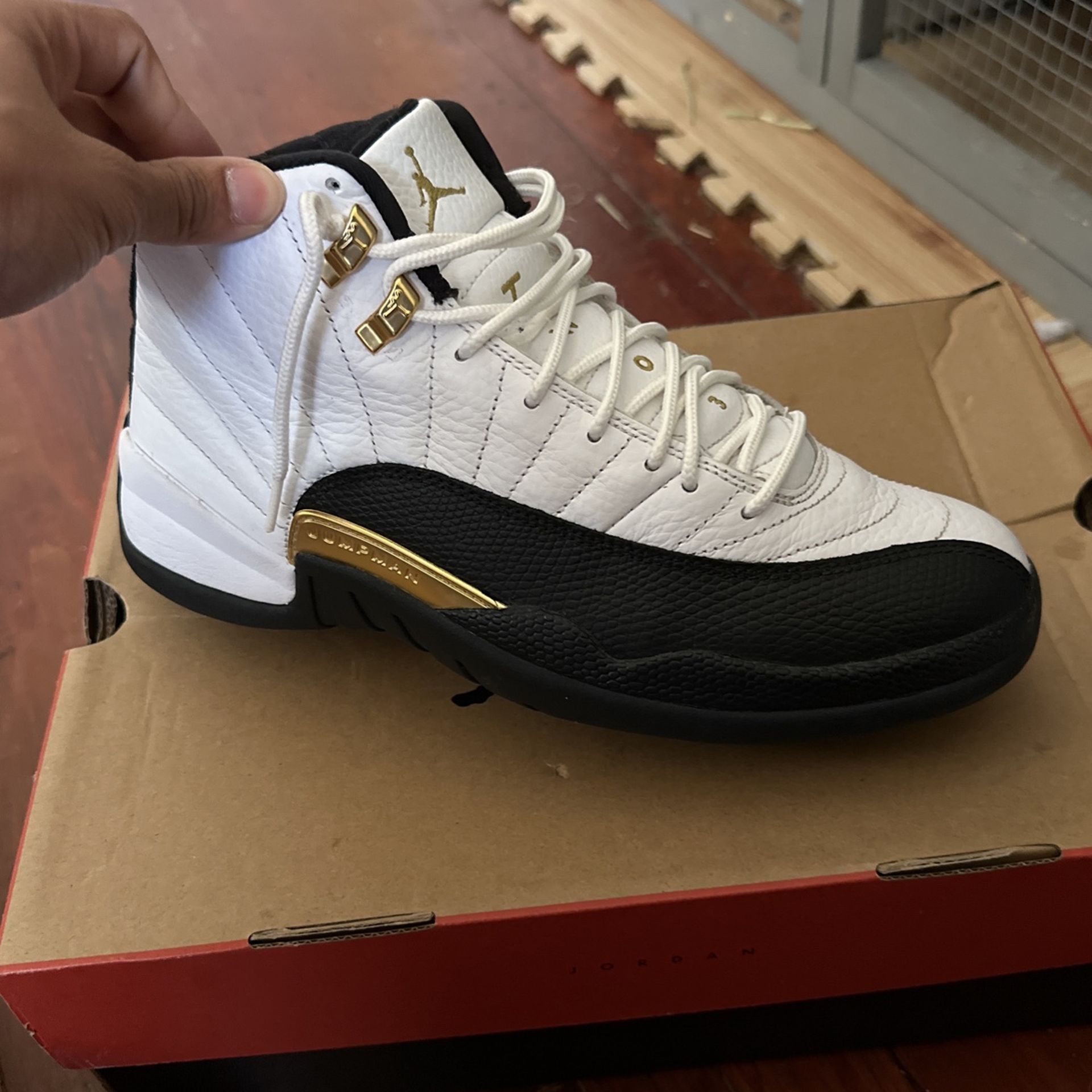 Air Jordan 12 ‘s Taxis