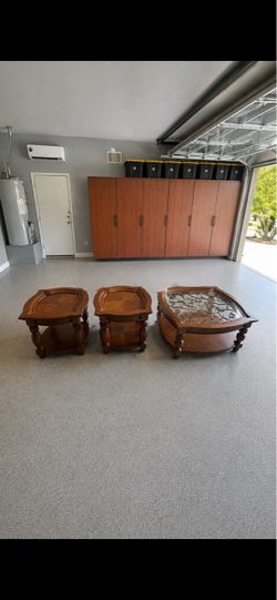 Living room table with side tables