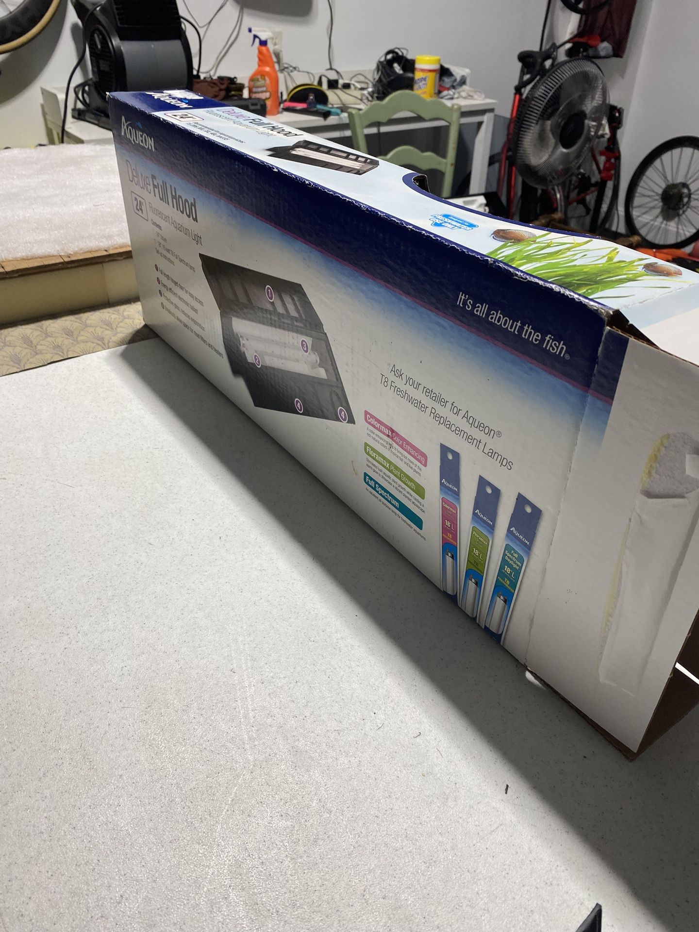 Aqueon Fluorescent Aquarium Light