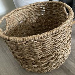 Round Decorative Basket