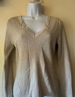 Women's size M V-neck knit sweater with a gold metallic finish.