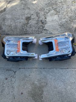 Ford F150 4x4 Pickup Truck Driver Headlight Front Lamp Light