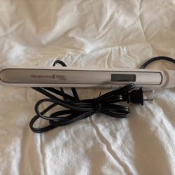 1-Inch Hair Straightener In East Palmdale 