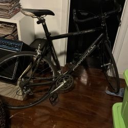 Cannondale Carbon Fiber Racing Bike