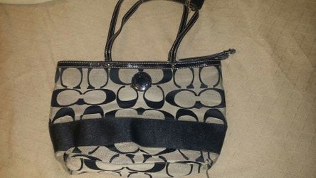 AUTHENTIC COACH PURSE