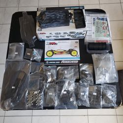 RC Car Team Associated B74.1d Team Kit (NEW)