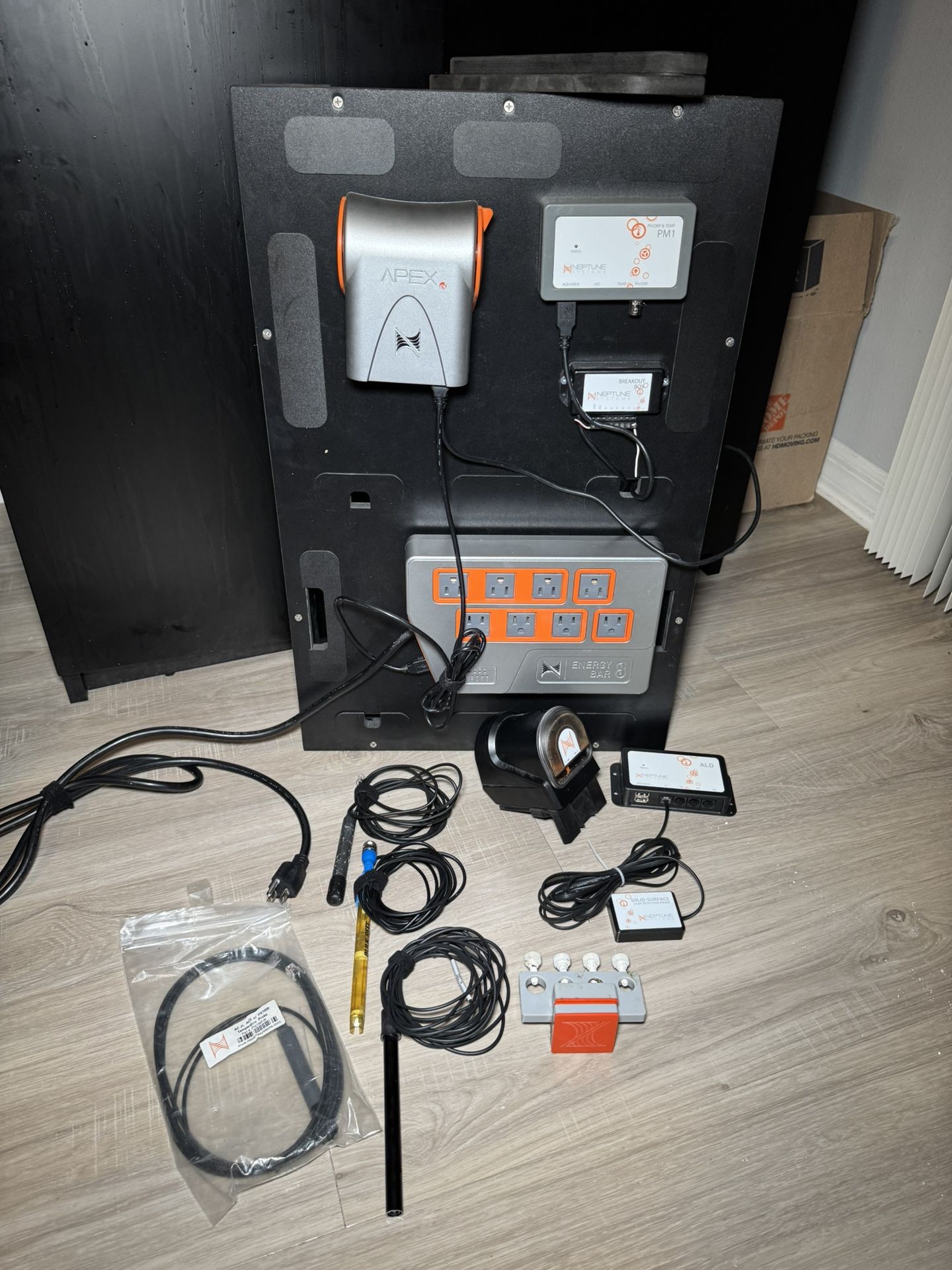 Neptune Systems Apex Aquarium Controller with Mounting Board + Accessories - Complete Setup