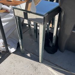 Retro Mirror Tables 