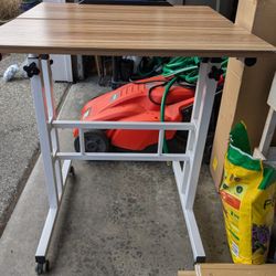 Desk Adjustable Sit Or Stand