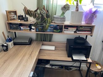 Large L shaped office desk great for work or gaming