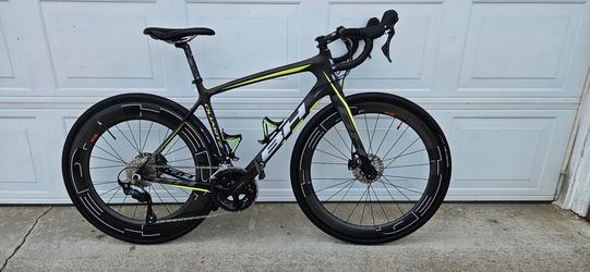 🔥🚲🔥BH Quartz Disc Road Bike (alot upgrades)size 54cm🔥🚲🔥