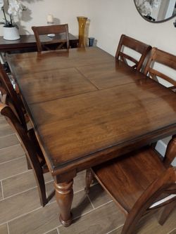 DINING SET