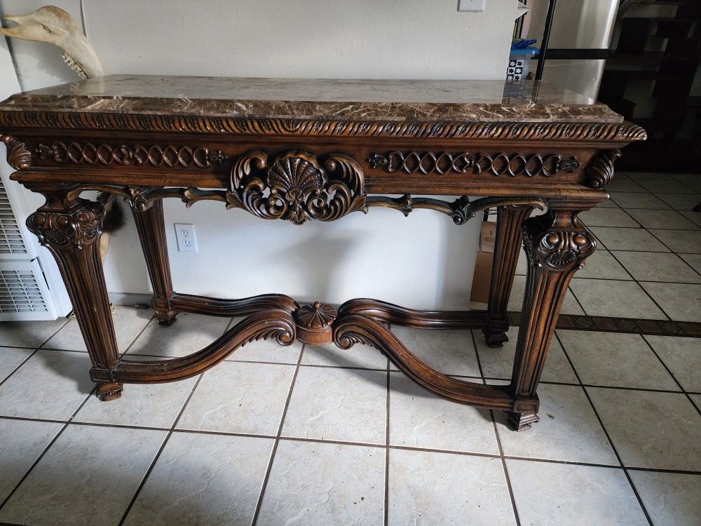 Console And Coffee Table