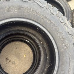 285/70R17