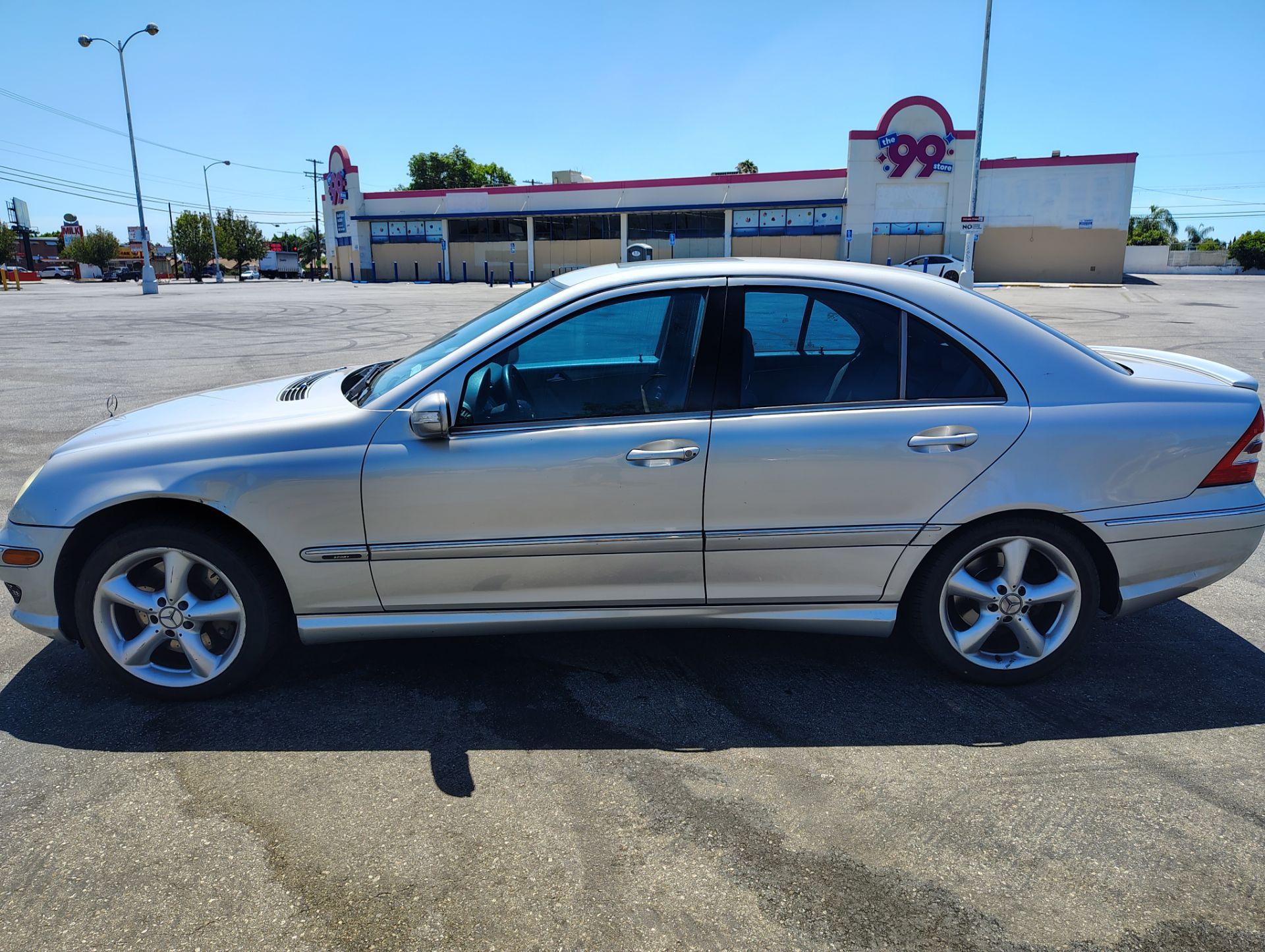 Mercedes Benz