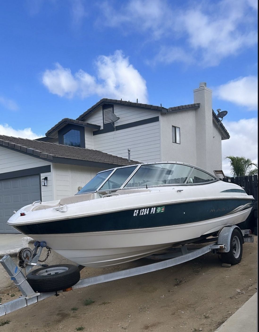 2000 Maxum 20 Ft Boat