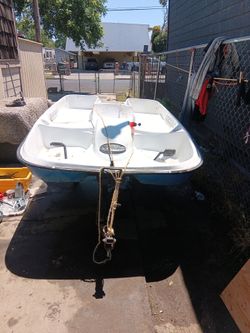 Pelikan boat