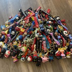 A Large Lot Of 117 Assorted Keychains 