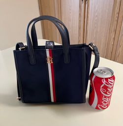 Tommy Hilfiger handbag