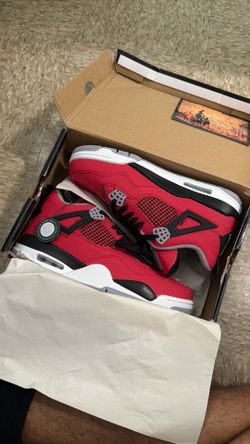 Jordan 4 toro reds