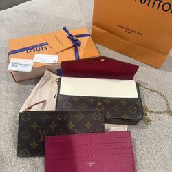 Louis Vuitton Purse 