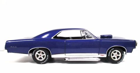 AMERICAN MUSCLE - XXX XANDER CAGE VIN DIESEL-67 PONTIAC GTO - 1/18