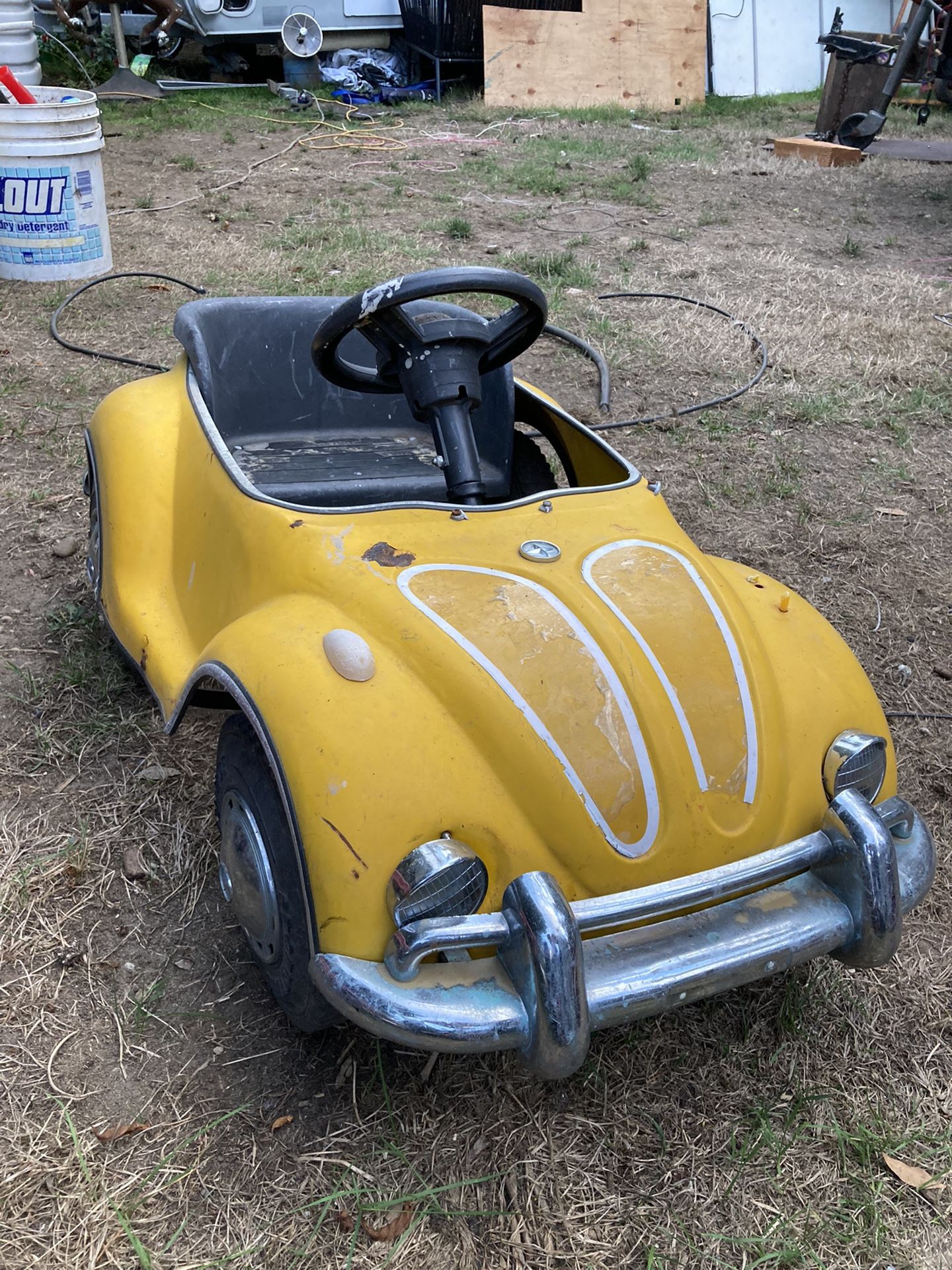 Vintage VW Yellow Beetle Junior Sportster Metal Pedal Car TS-110 Rare and works
