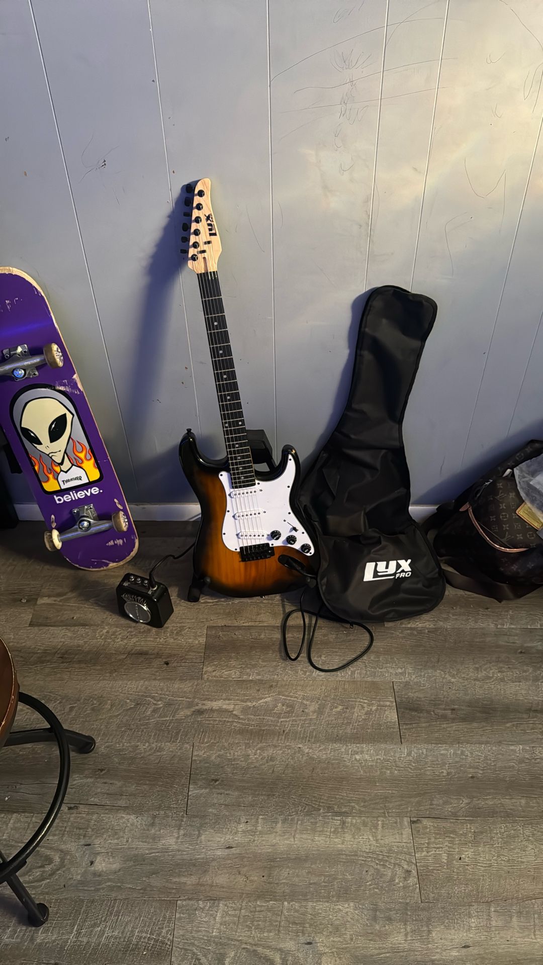 Lyx Pro Electric Guitar