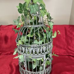 Decorative Metal Birdcage With Handle