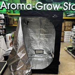 4’ X 4’ Grow Tent New In Box Legacy By Sunlife