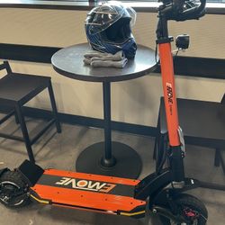 EMOVE Cruiser V2 - 30MPH Scooter