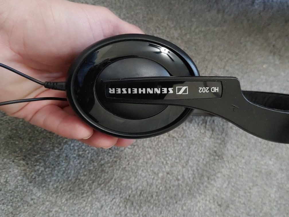 Sennheiser Hd202 Headphone