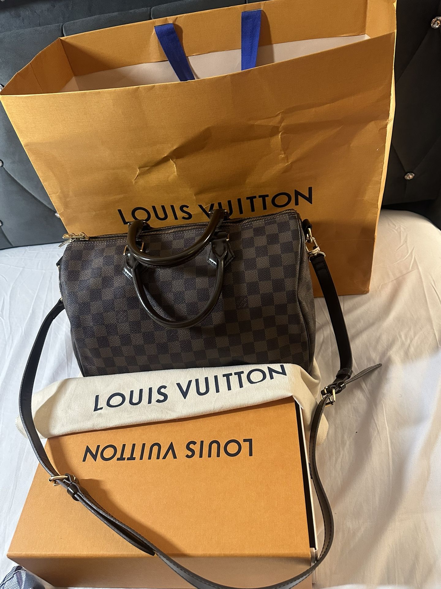 Louis Vuitton authentic speedy come with box dust bag nothing else price negotiable